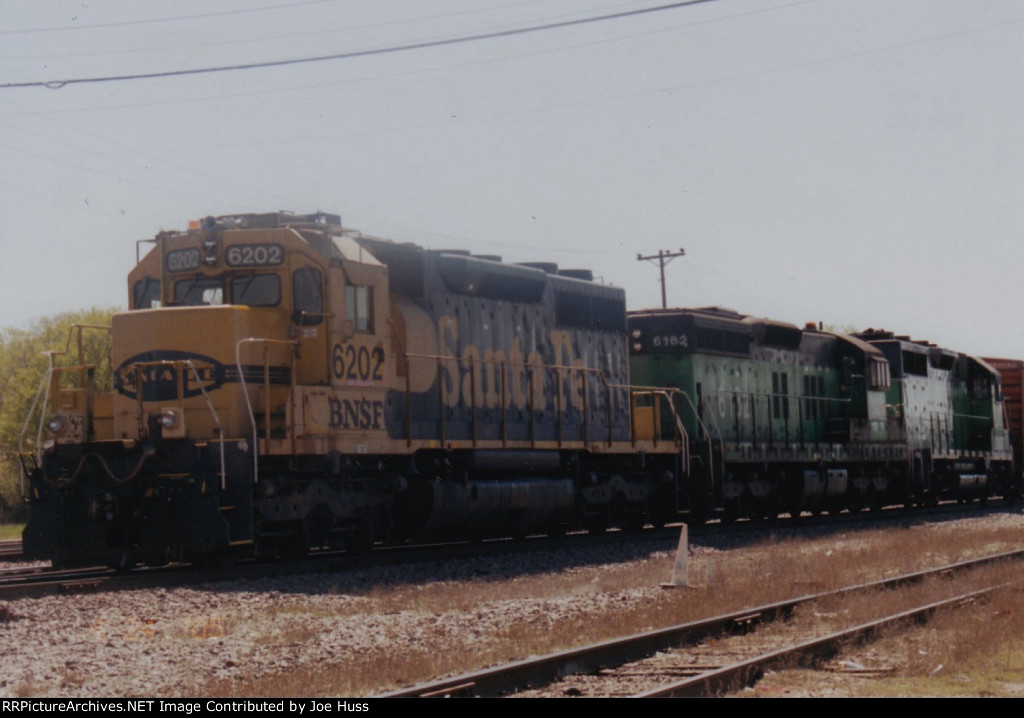 BNSF 6202 East